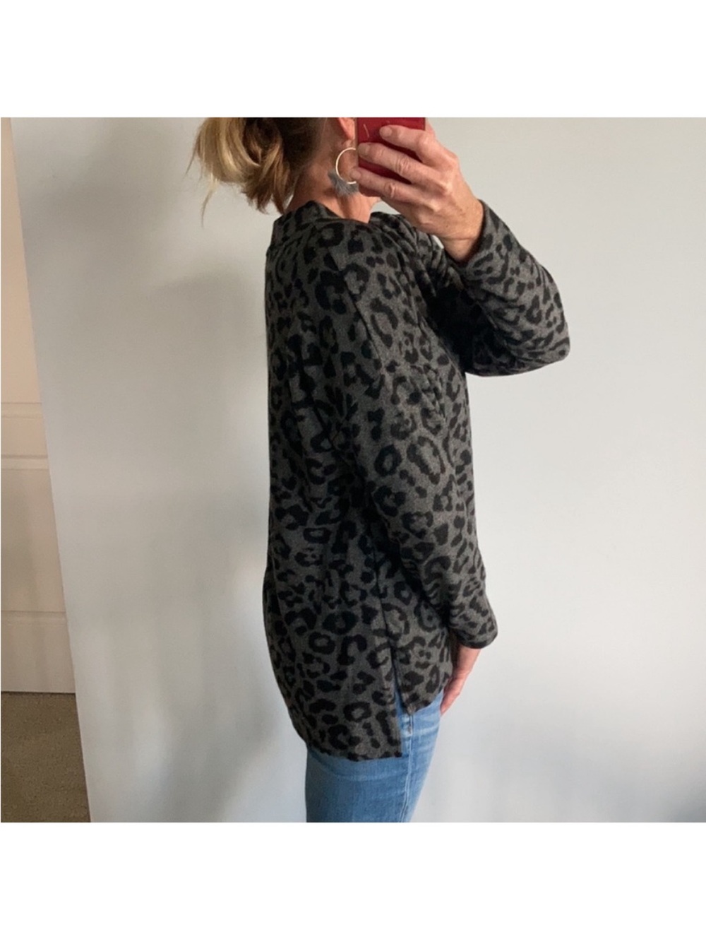 Long Sleeve Animal Print Tunic Top - Picture 4 of 7